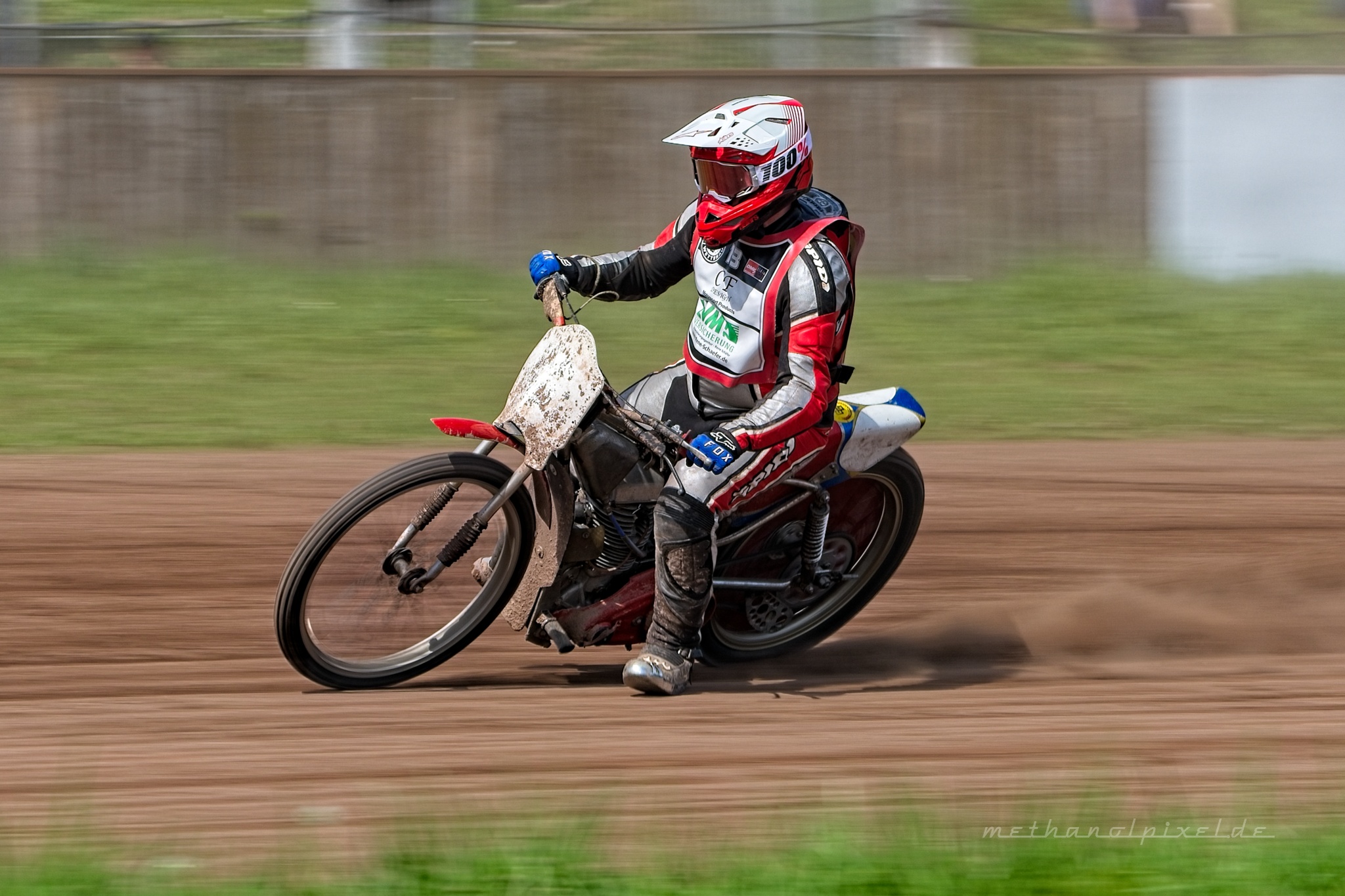 ILCE 7M4   A7405012 2048